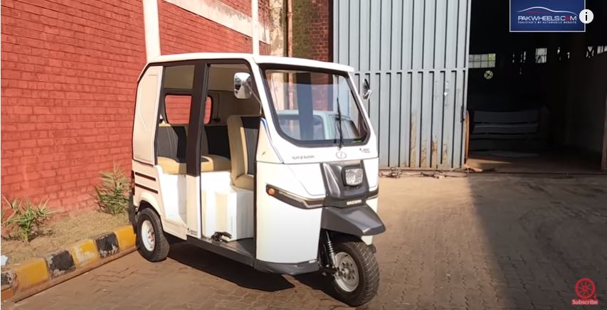 Punjab Govt Officially Launches Electric Rickshaw